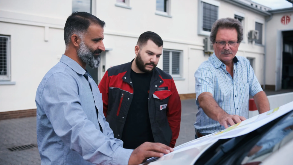 Fach Fuehrungskraft Fuer Rohrsanierung-image